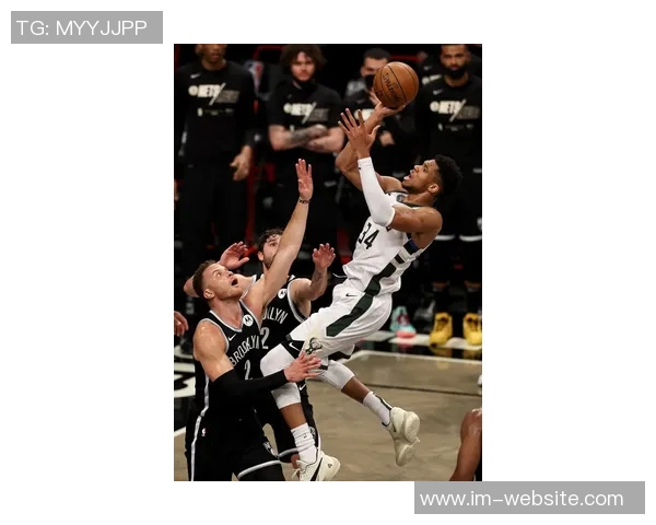 瓦妮莎携子女与坎迪斯帕克共赏道奇队晋级世界大赛精彩瞬间 瓦妮莎携子女与坎迪斯帕克共赏道奇队晋级世界大赛精彩瞬间