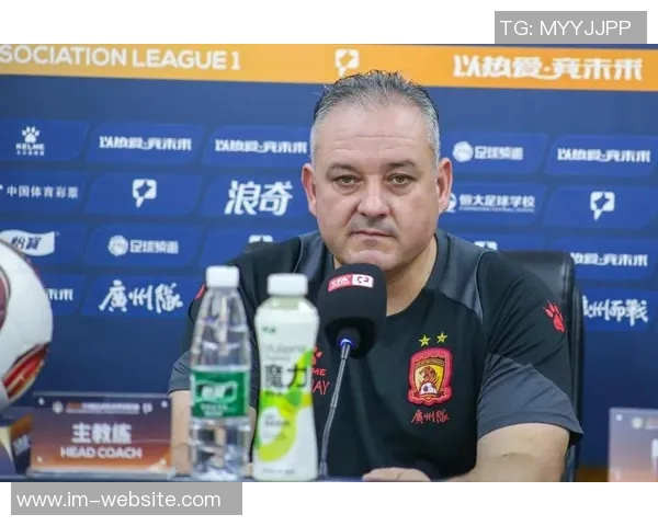 索默期待欧冠第三场胜利:我们全力以赴争取胜利的决心 索默期待欧冠第三场胜利:我们全力以赴争取胜利的决心