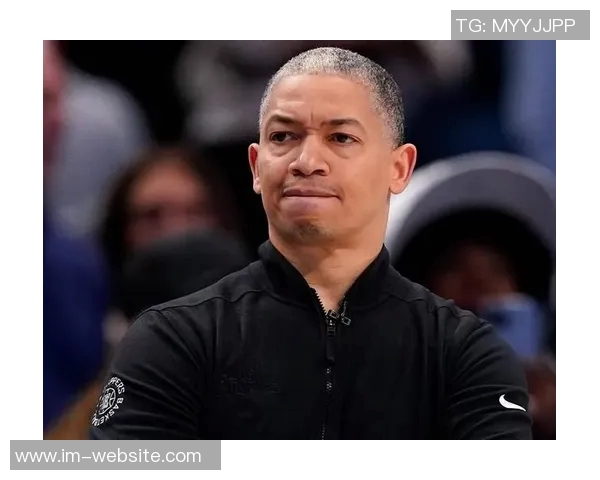 卢教练称约翰科林斯为球队关键球员将确保其发挥最佳位置优势