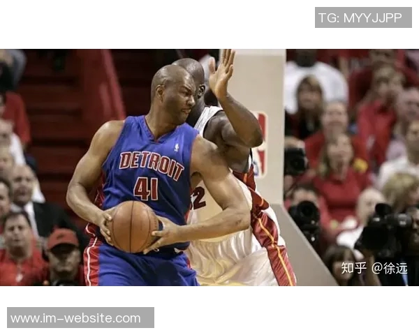 前NBA冠军中锋埃尔登坎贝尔去世享年57岁引发球迷悼念