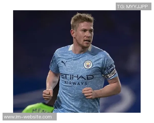 奥斯梅恩26岁补时倒钩绝杀双响赛季14场打入11球引发热议 奥斯梅恩26岁补时倒钩绝杀双响赛季14场打入11球引发热议